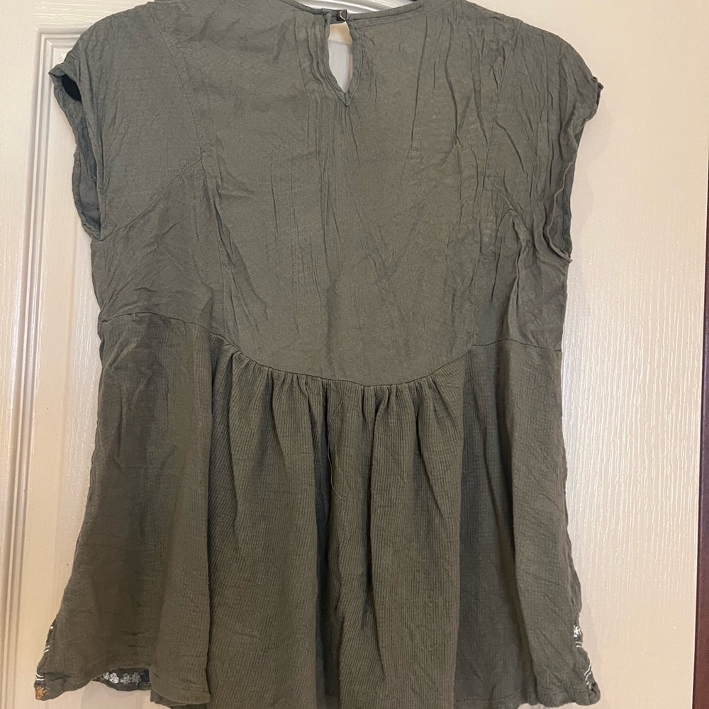 Knox Rose Green Embellished Peplum Blouse - Picture 3 of 3